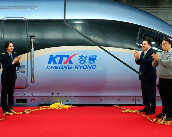 Cверхскоростной поезд KTX Cheong