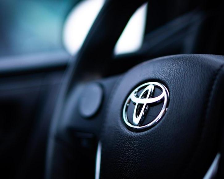 Toyota сотрудничает с Huawei для внедрения систем умного вождения в свои авто