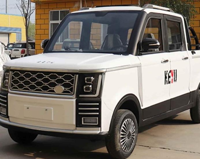 Китайский Land Rover за 230 тысяч рублей.</p>
<p>Электрический микро